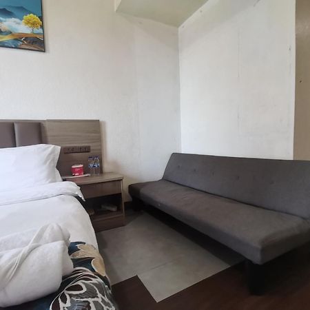 Aparthotel Passion Makati Makati City Exterior foto