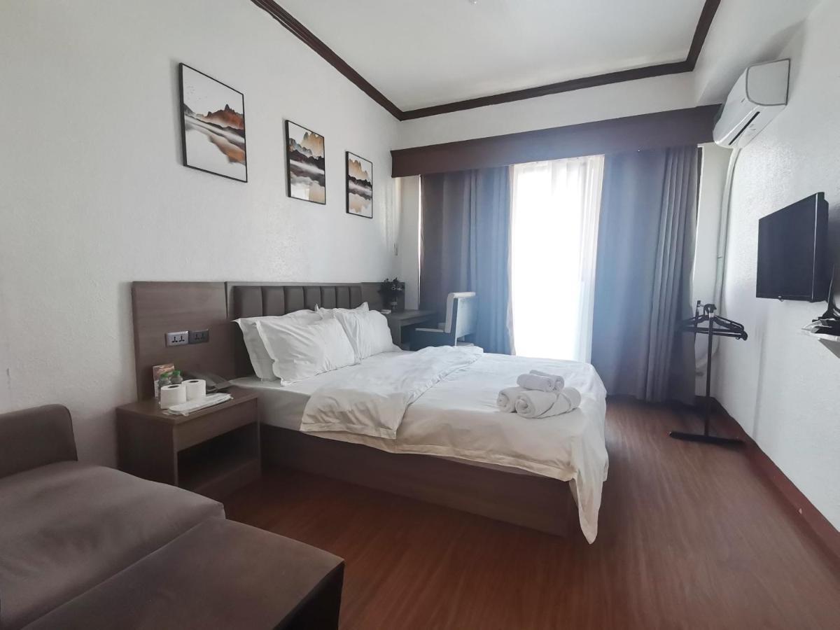 Aparthotel Passion Makati Makati City Exterior foto
